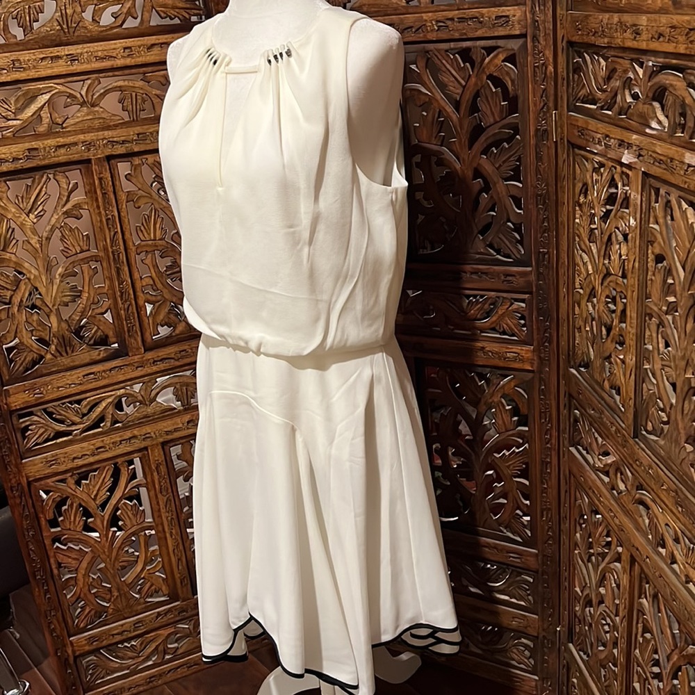 HALSTON - Picture 4 of 10